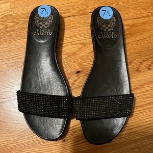 NWOT Black Vince Camuto Sandals. Size 7.5